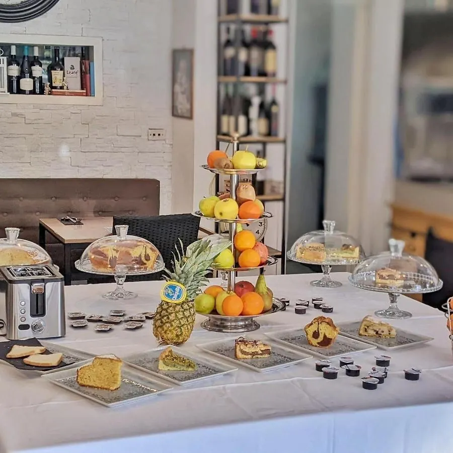 *** Alojamento de Acomodação e Pequeno-almoço Leone Suite B&B & Restaurant Palermo Itália