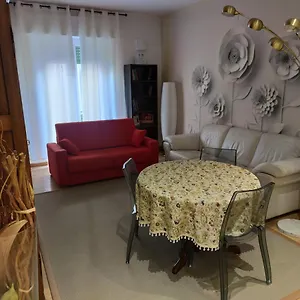Emmerosa, Centro Città, Parcheggio Apartamento Verona